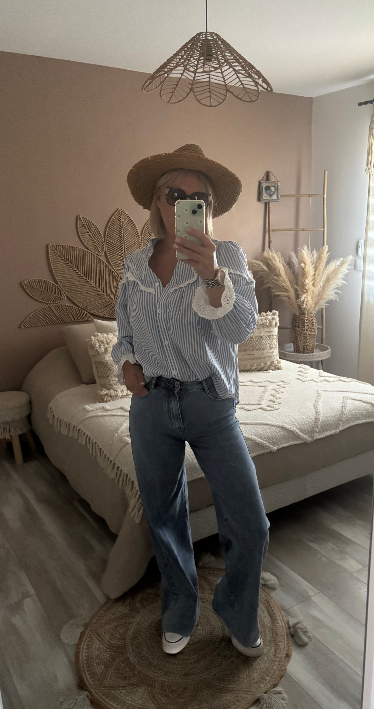 CHEMISE A RAYURES AVEC BRODERIE