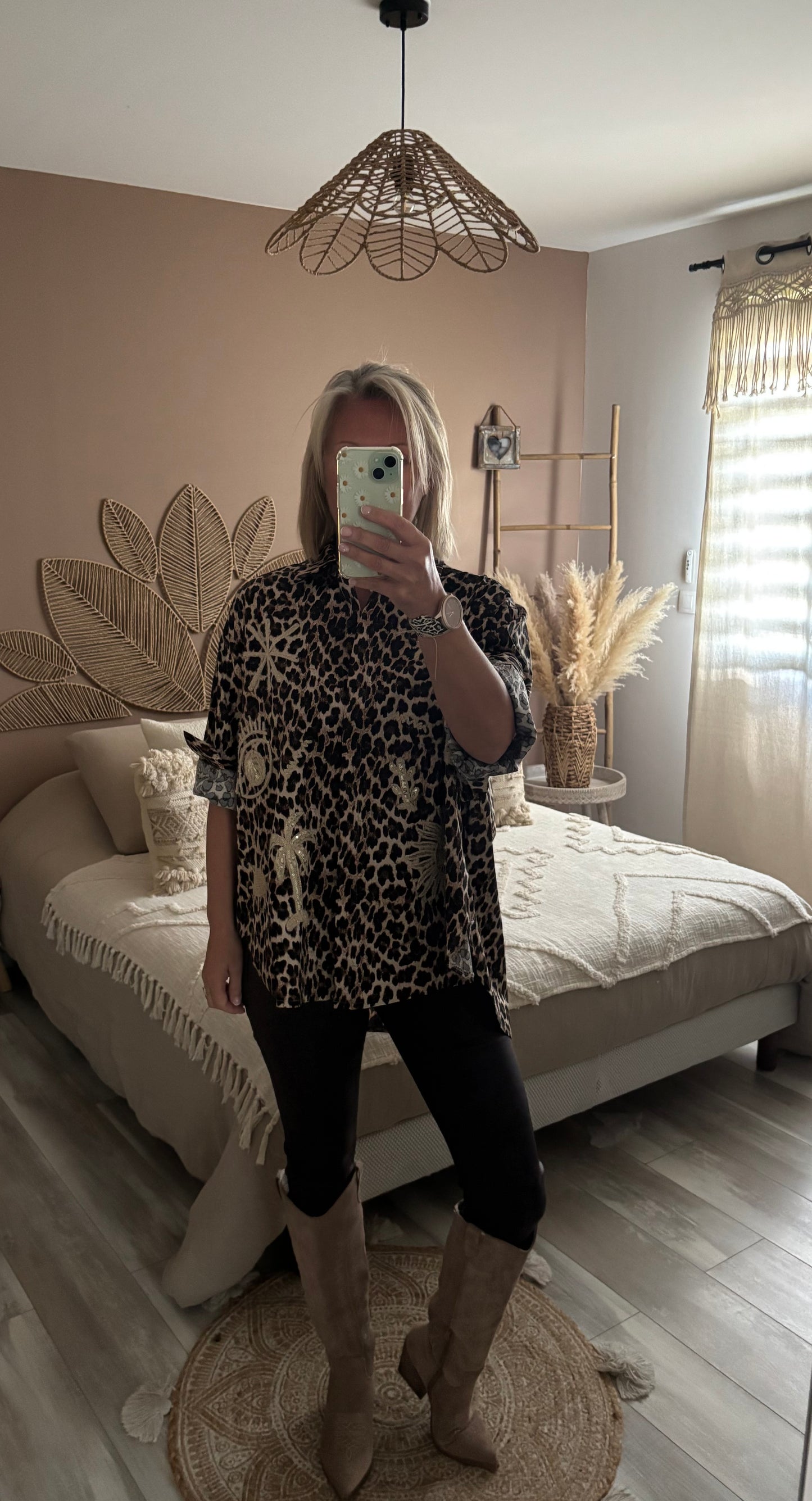 CHEMISE LEOPARD AVEC MOTIFS DORES