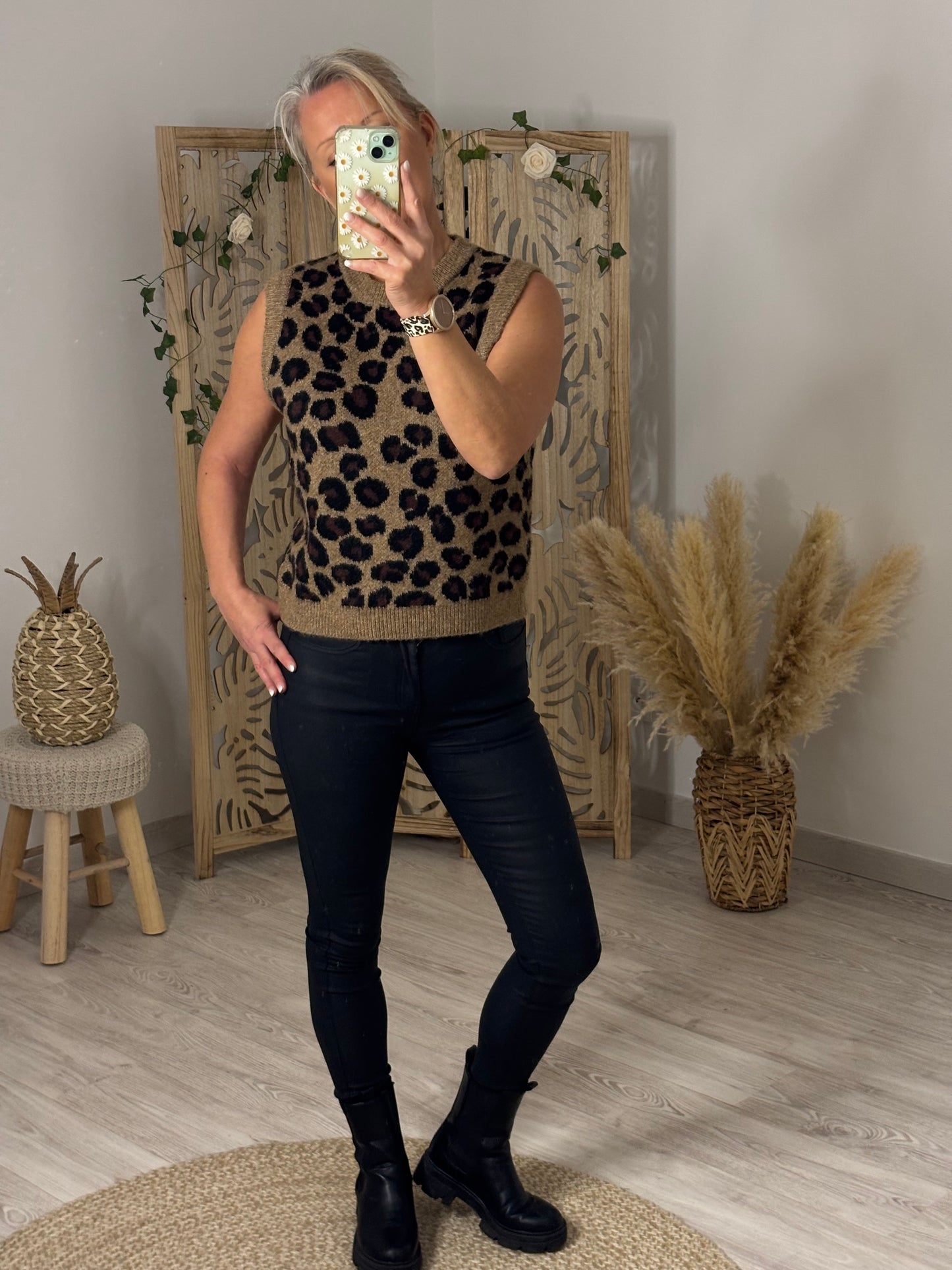 PULL SANS MANCHES LEO