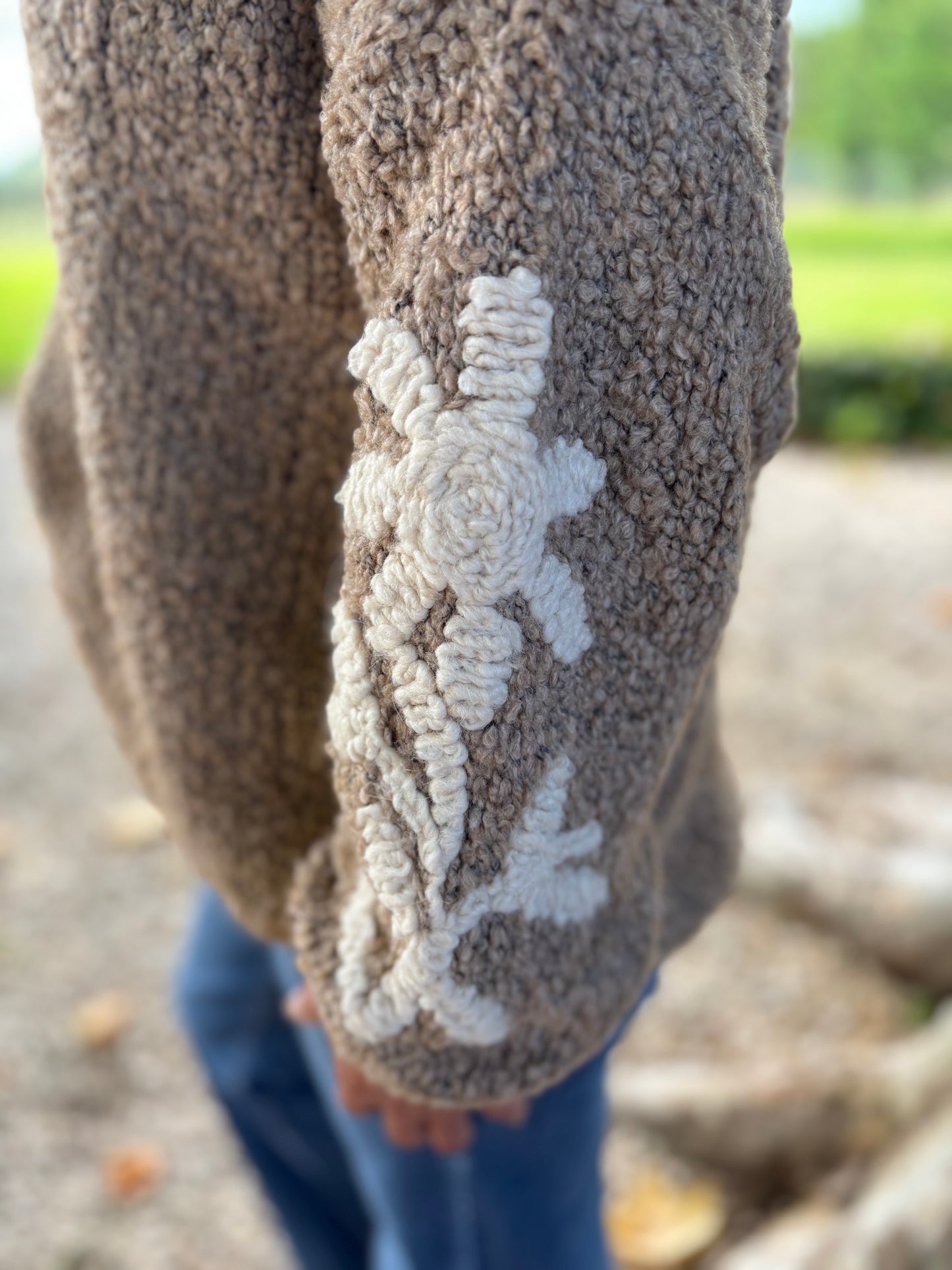 PULL AVEC BRODERIE CAMEL