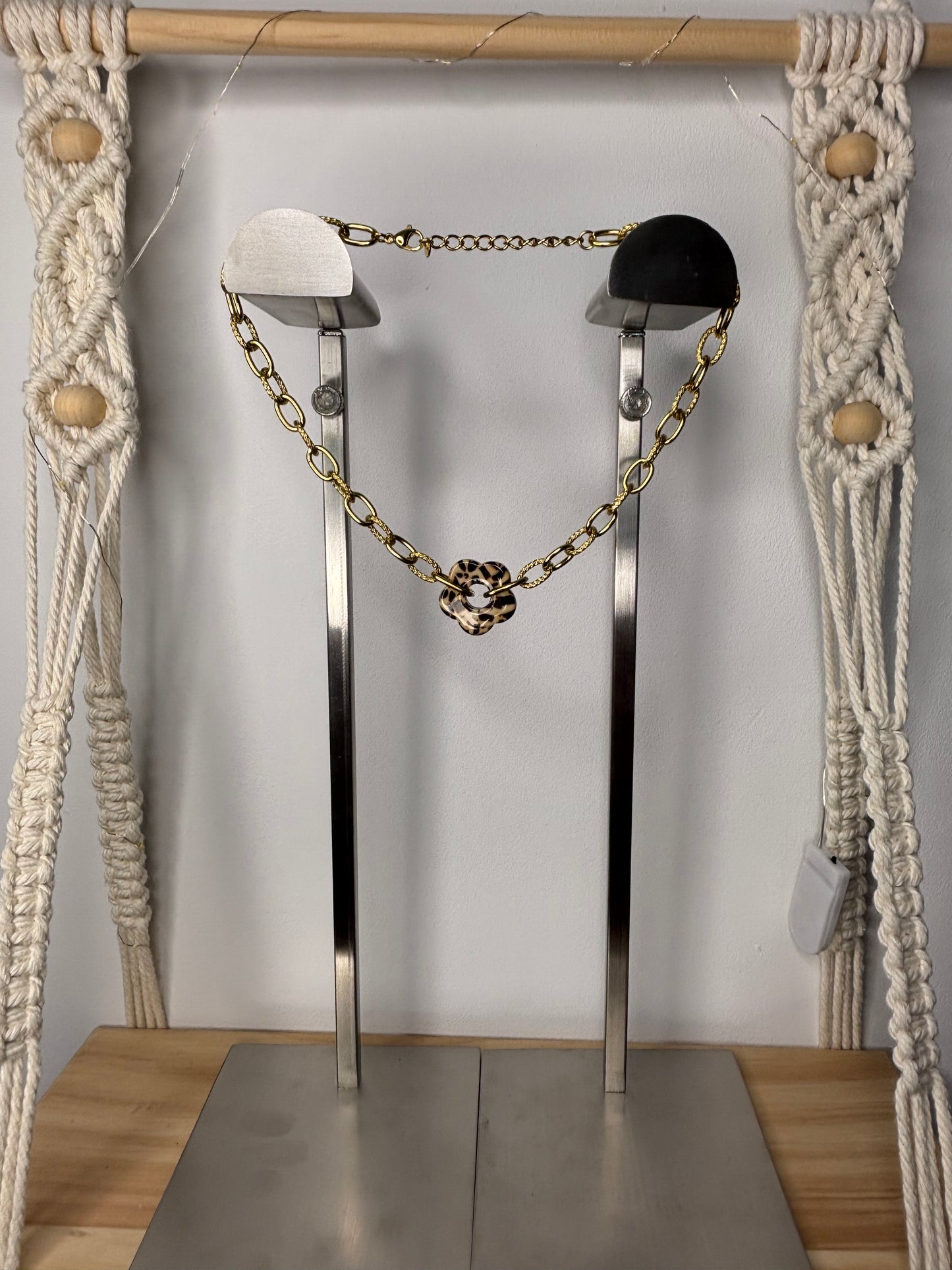 COLLIER GROSSE MAILLE LEO NACRE