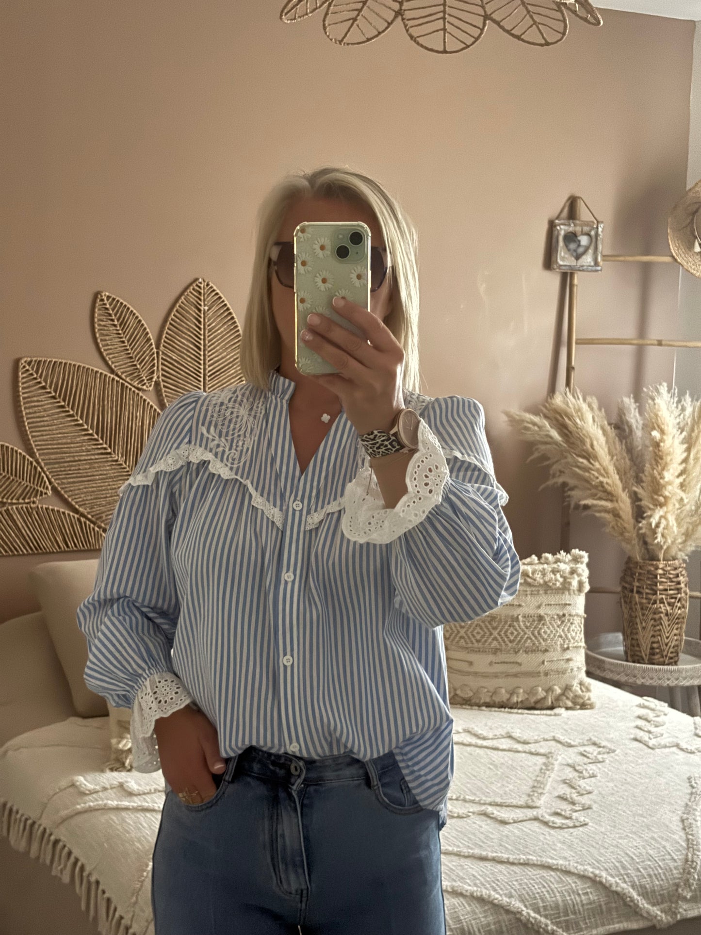 CHEMISE A RAYURES AVEC BRODERIE