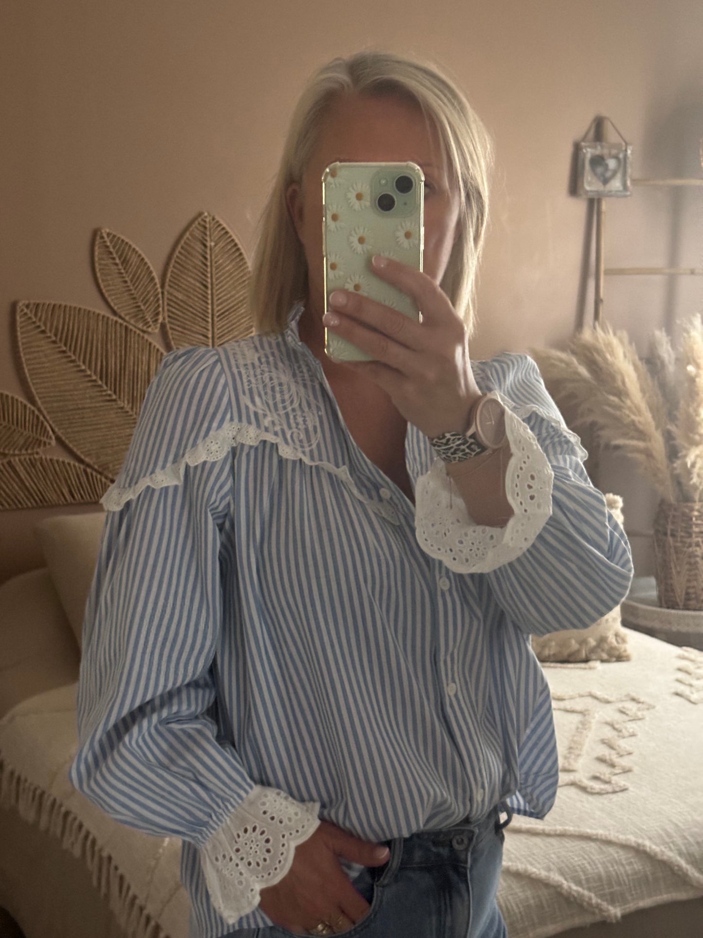 CHEMISE A RAYURES AVEC BRODERIE