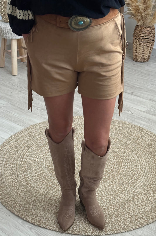 SHORT EN SUEDINE CAMEL