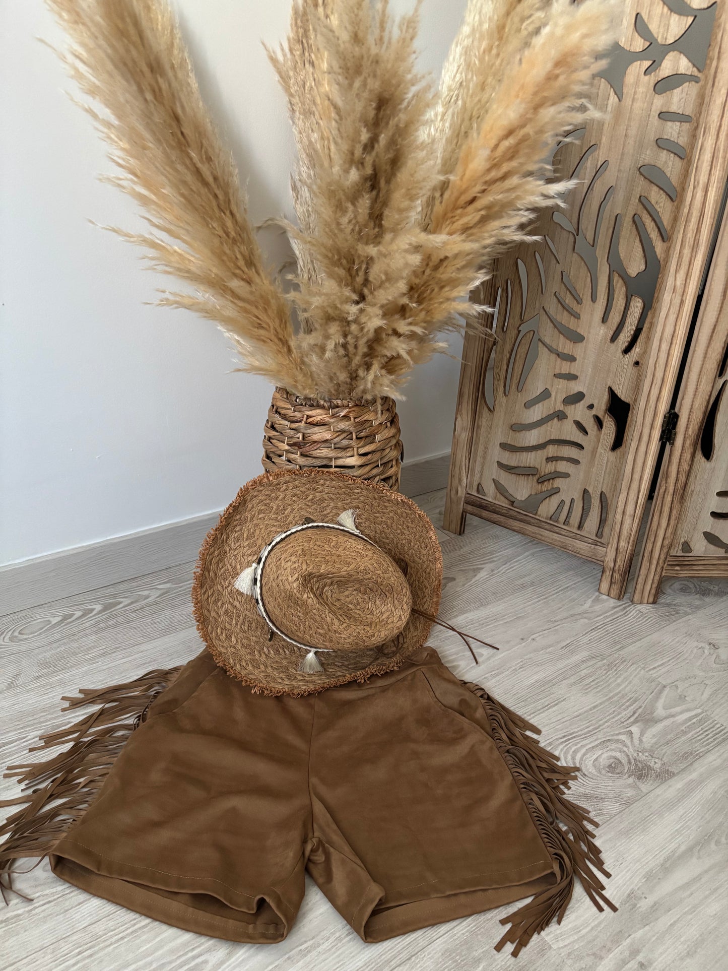 SHORT EN SUEDINE CAMEL