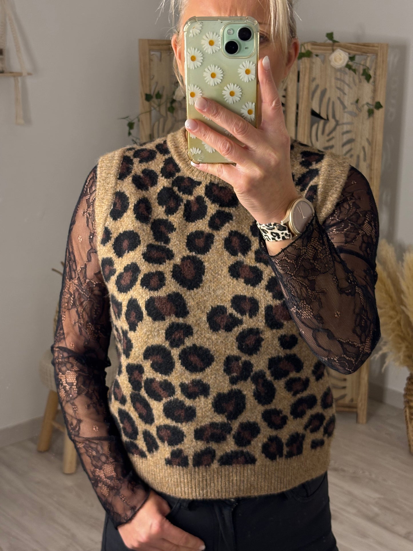 PULL SANS MANCHES LEO