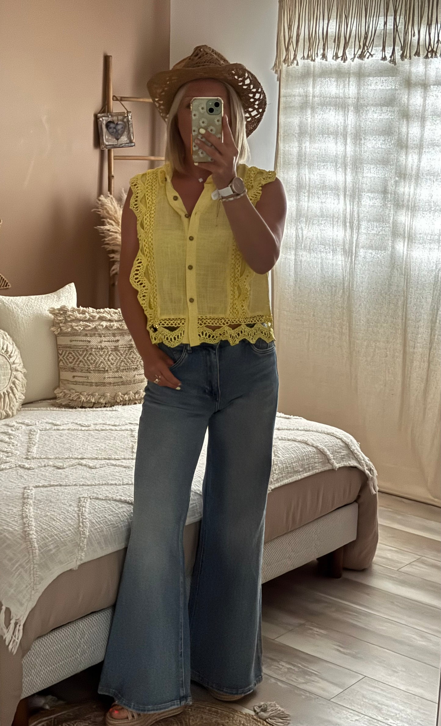 CHEMISE S/MANCHES DENTELLE JAUNE