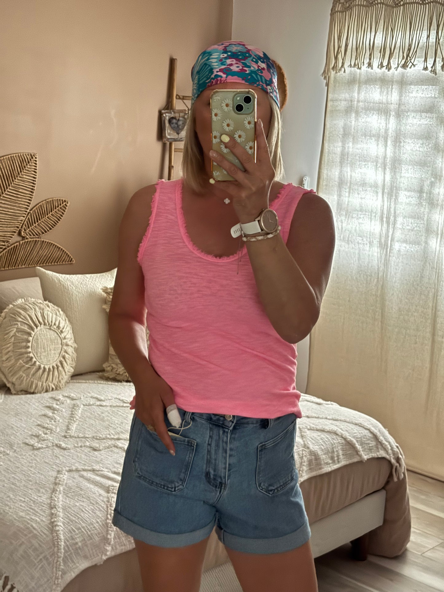 SHORT EN JEANS TAILLE HAUTE TRESSE