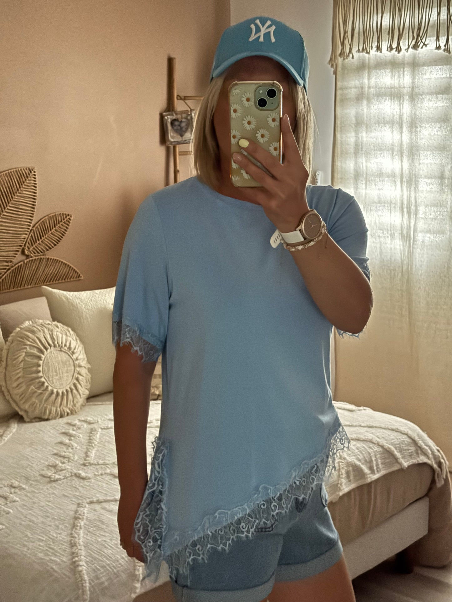 TOP DENTELLE BLEU CIEL