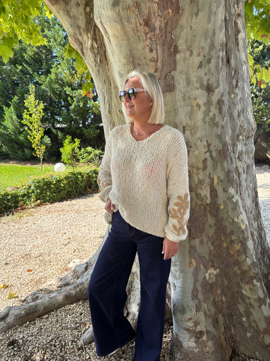 PULL AVEC BRODERIE BEIGE