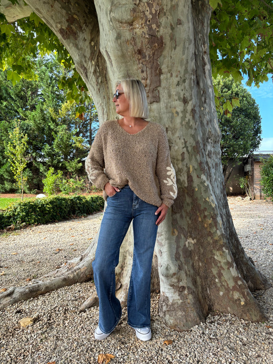 PULL AVEC BRODERIE CAMEL